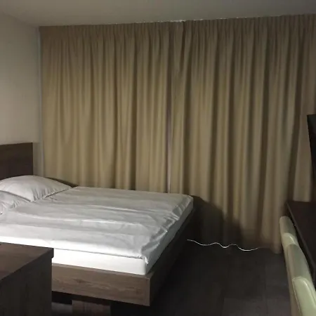 Rovná 7 Apartamento